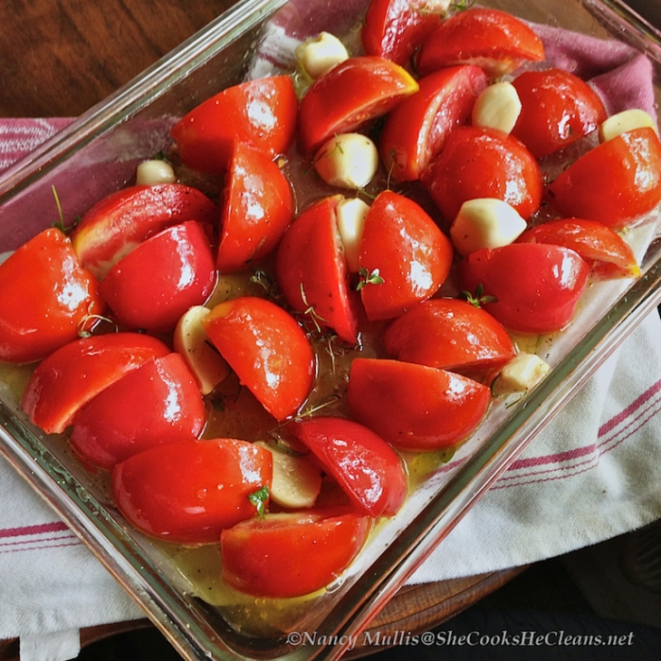 Tomatoes and garlic / Roasted Tomatoes from She Cooks, He Cleans